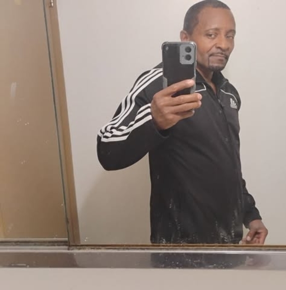 Meet your Posher, Ricky - Picture 1 of 1